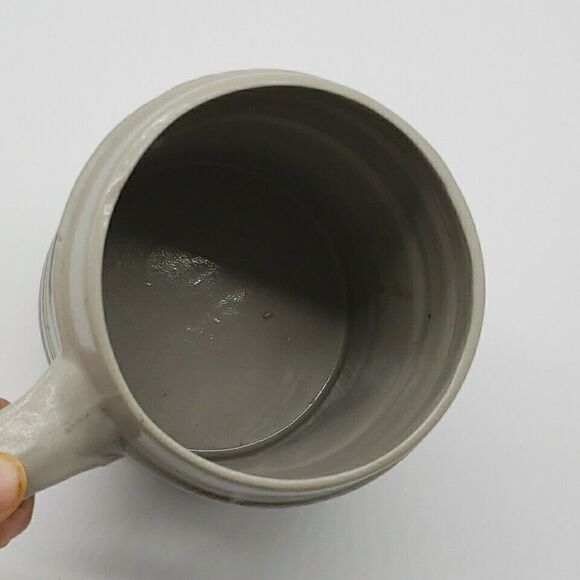 Williamsburg VA Souvenir Beer Mug Replica Grey /Cobalt Blue Pottery 1 L / 1 Qt - Picture 7 of 12